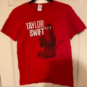 Taylor Swift The Red Tour Tee